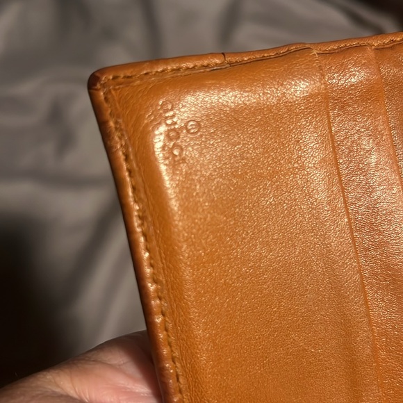Gucci Authentic Mens leather wallet - Picture 12 of 15